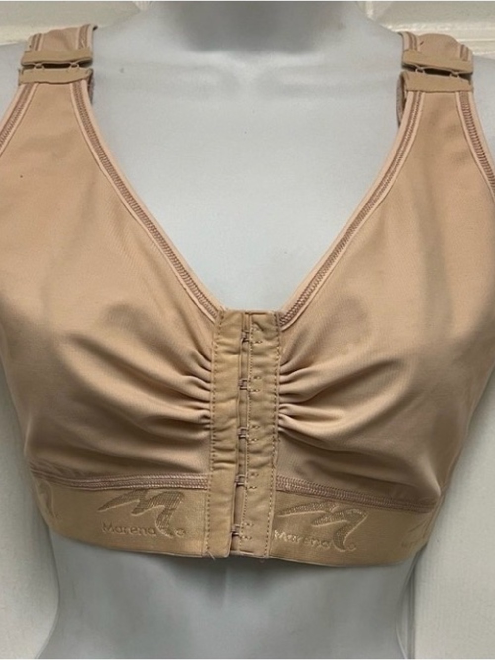 Marena Recovery
Shirred Front Recovery Bra - Style No. B2 Size 34 36 - Picture 6 of 10